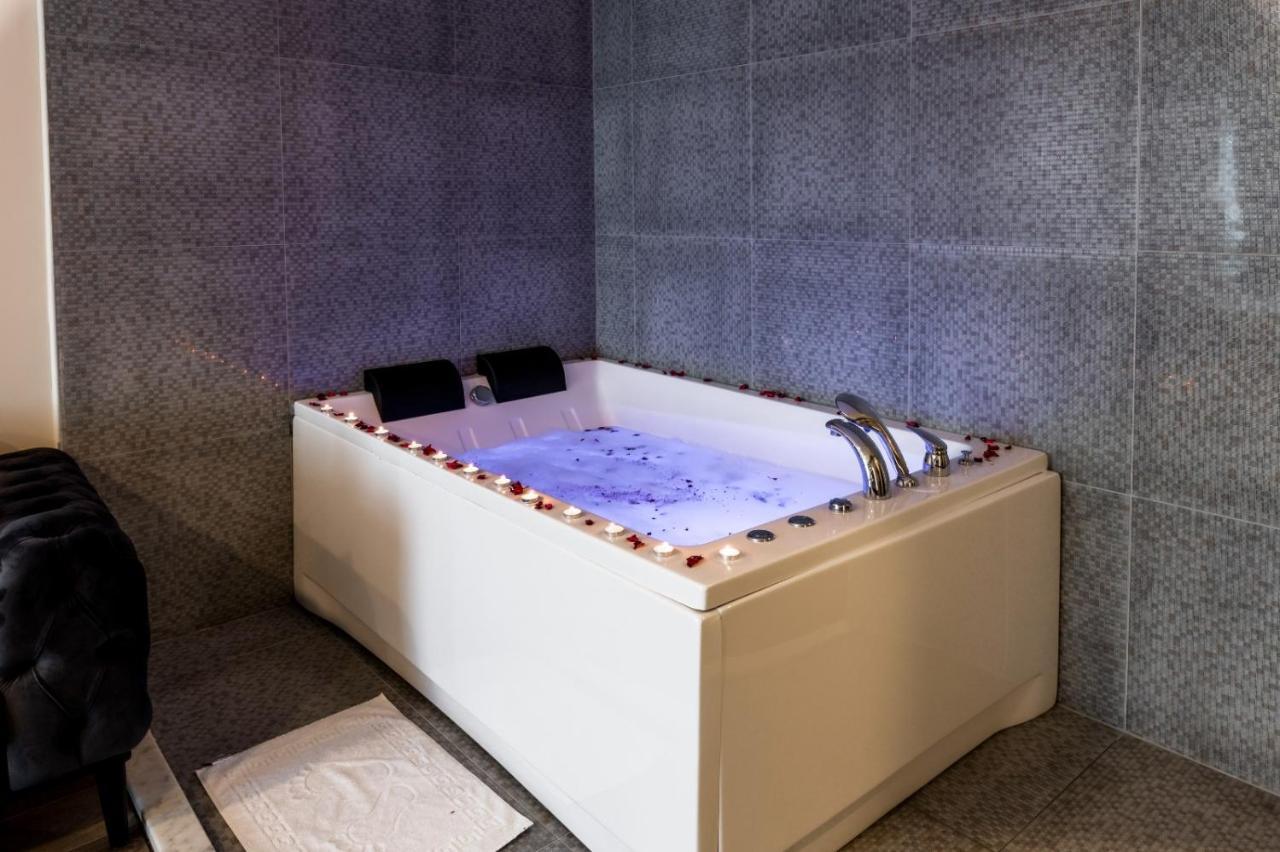 Arena Luxury Suites Hotel Istanbul Eksteriør bilde